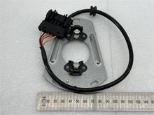 Load image into Gallery viewer, Ignition Hall Effect Sensor, 6-Pin Flat Connector For BMW Oilhead 12 11 2 306 137