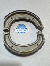 Load image into Gallery viewer, Rear Brake Shoe Set (30mm) BMW Airhead, 34 21 2 311 080, 34 21 2 311 081