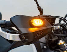 Load image into Gallery viewer, T3 Modular Switchback Signal Pods - Front