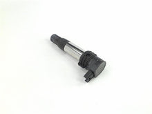 Load image into Gallery viewer, Stick Coil (Straight) - BMW Oilhead (Dual Spark) &amp; Hexhead; 12 13 7 715 853, 12 13 7 715 847, 12 13 8 520 154
