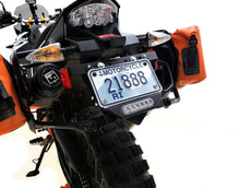 Load image into Gallery viewer, B6 LED Brake Light Kit with License Plate Mount
