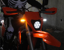 Load image into Gallery viewer, T3 Switchback M8 LED Turn Signals - Front

