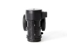 Load image into Gallery viewer, SoundBomb™ Original Dual-Tone Air Horn
